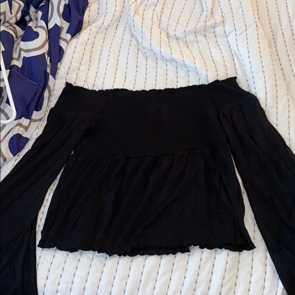 American Eagle off the shoulder top